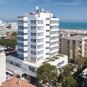 cristallo-riccione.riccione-hotels.org/