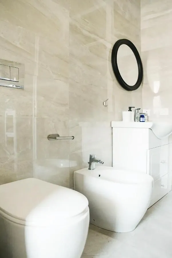 Suitesflores - Bright And Cozy Apartment In Verona