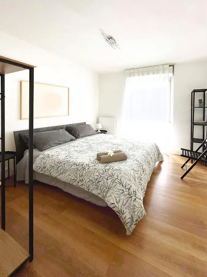 Suitesflores - Bright And Cozy Apartment In Verona